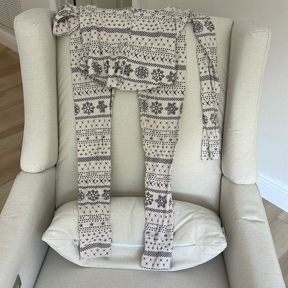 Skims pjs set in medium